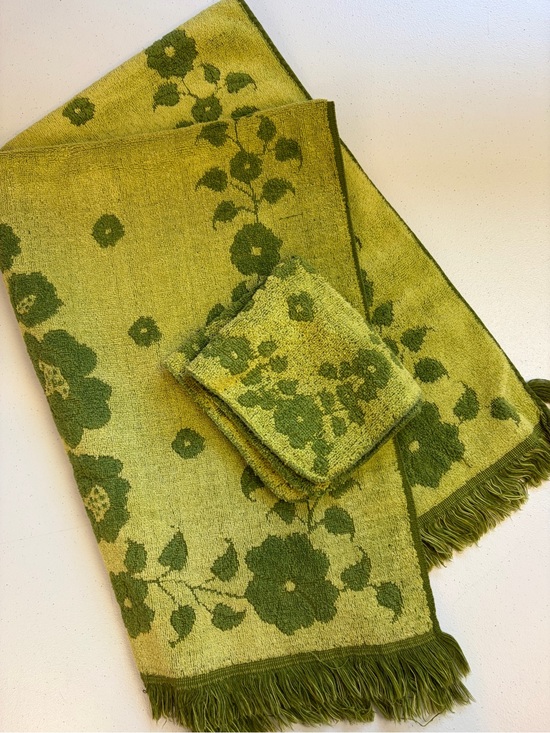 Vintage Other - Vintage Mid Century Green Bath Towel Set Fringe Cannon Retro Mod Decor 1970s